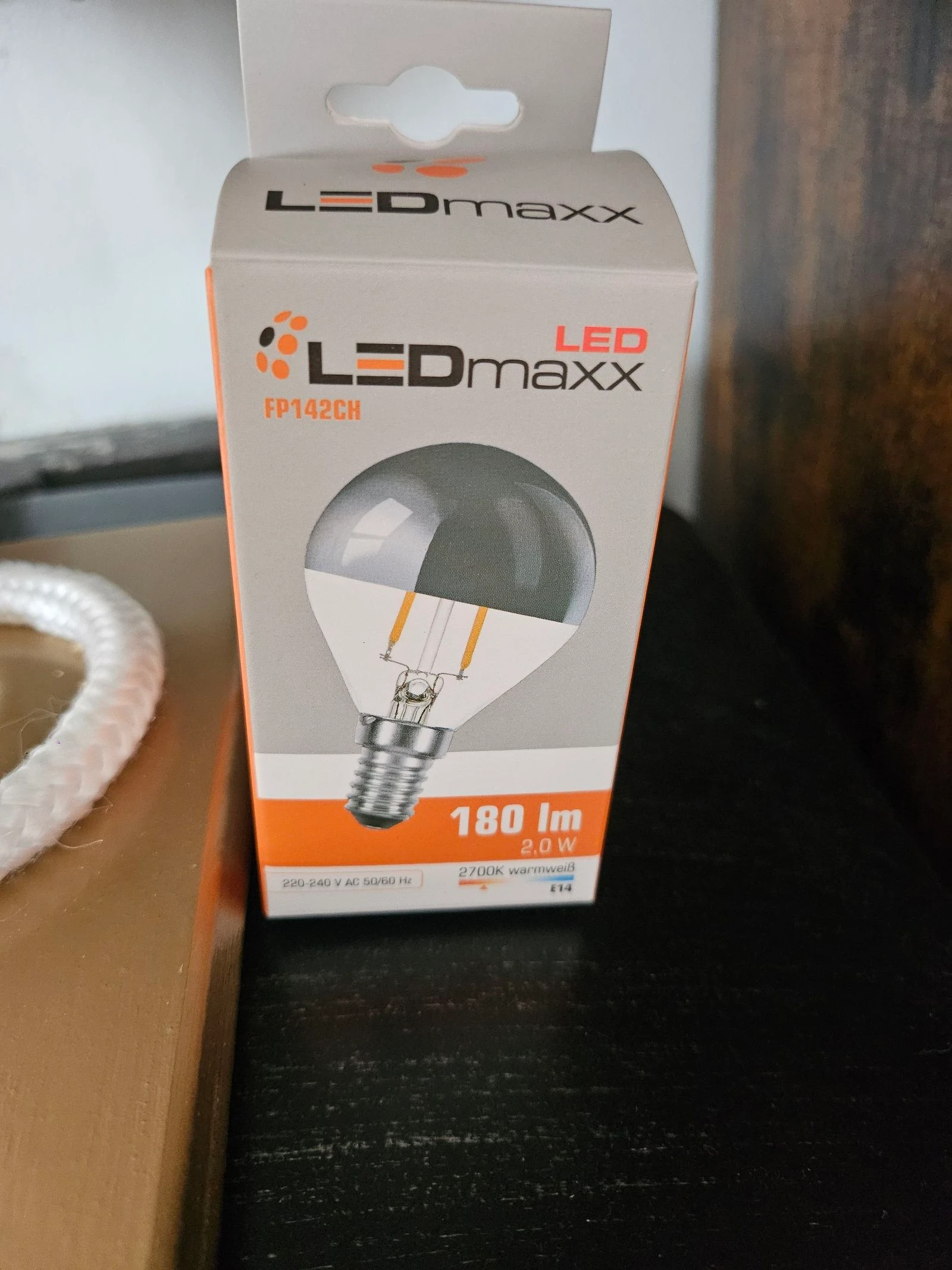 Lampe modèle unique  – photo 17